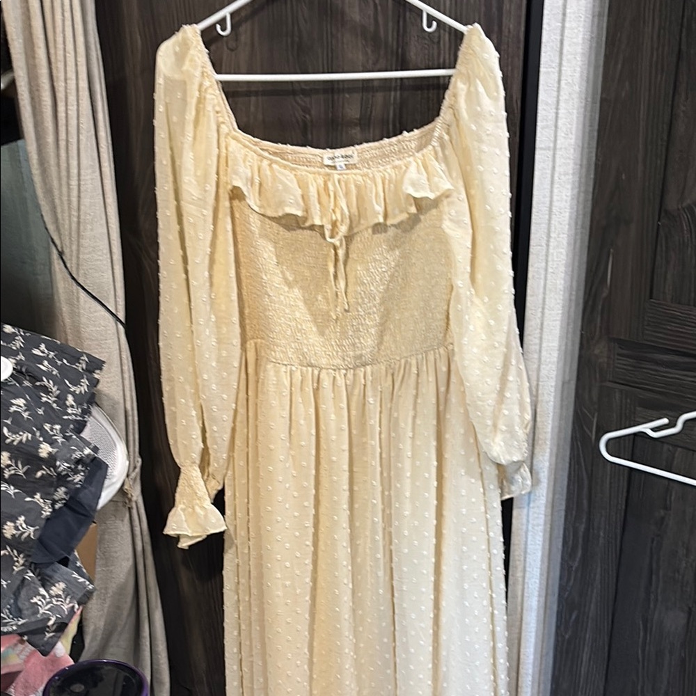 Chic Cream Long Sleeve Dress